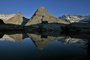 Le refuge et le lac Le refuge et le lac